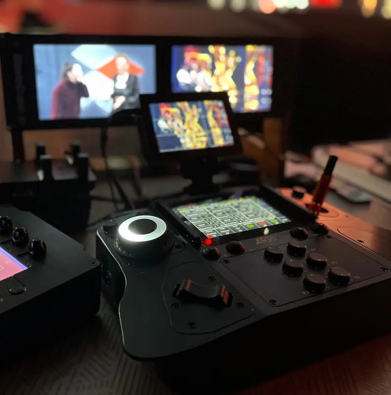 ARRI SRH-3 control panel at the operator position